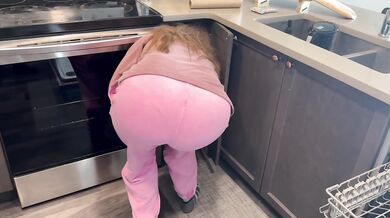 My mom sent me a big-assed milf again to fuck me.