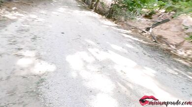 Country walk ends in outdoor sex and creampie / Miriam Prado