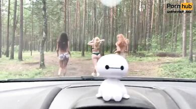Naughty girls loves sex in the car