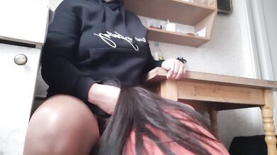 I control the head of my girlfriend who gives me cunnilingus - IkaSmokS