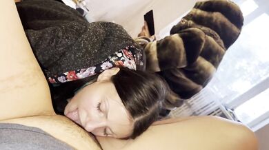 While I'm having sex with my girlfriend, my roommate is waiting for me to clear her bed - Lesbian_il
