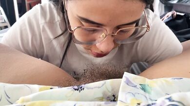 Lesbian sucking a sweet hairy bush