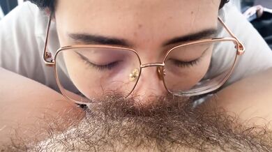 Lesbian sucking a sweet hairy bush
