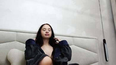 I masturbate my little wet pussy and think about your dick, I want you to fuck me daddy.