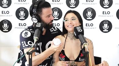 La hermosa argentina se traga toda!