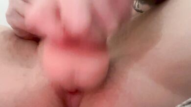 Fuck my pussy with dildo