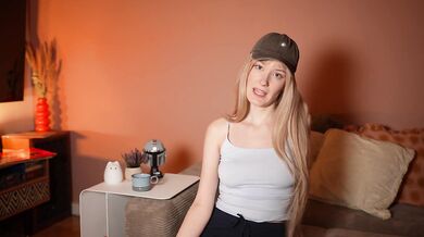 She'll do everything for a tip ASMR Roleplay