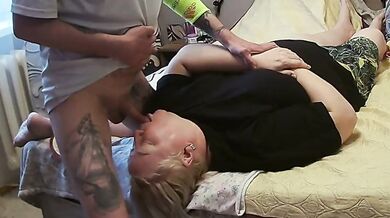 jerking off my dick to cum on my girlfriend