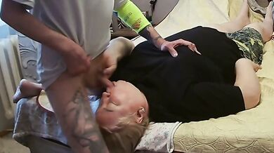 jerking off my dick to cum on my girlfriend