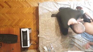 Sasha Earth masturbates ass girl