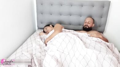Le pido que me deje follarla aprovechar de darle mucha verga porque es una milf muy cachonda - Porno en Español
