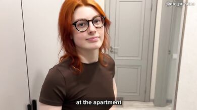 A real estate agent in stockings and a skirt was fucked right in her apartment | Eto Priyatno