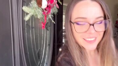 Bosses daughter asks you to eat her ass and suck her tits