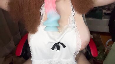 A mature stepmother needs your attention