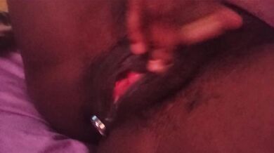 EBONY BABE MASTERBATE BUTTPLUG IN ANAL FOR DADDY ORGASM