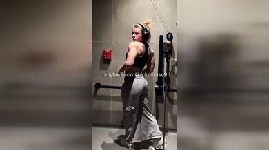Cute College 18yo Pussy Accident During IG Live Study Stream