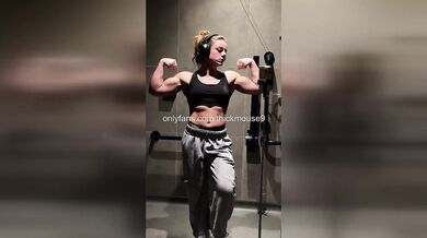 Cute College 18yo Pussy Accident During IG Live Study Stream