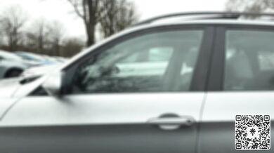Public Parking Lot Handjob Next to Stranger and Bus Cum Finish