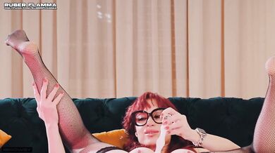 I'm on set but a video call comes from a fan and makes me squirt three times on the couch