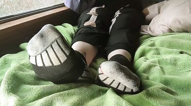 Feet Worship Of Wrinkly Perfect Souls!