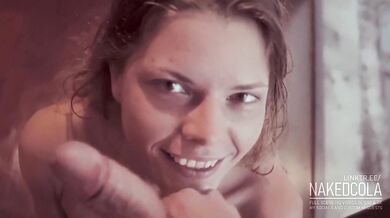 A fun blowjob with cheek-slapping cock