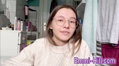 18yo teen masturbating and squirting! Skinny, small tits and huge Labia Teen girl