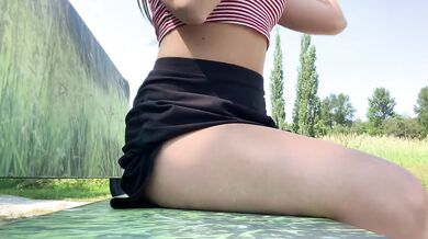 Teen public flashing and masturbating in a park
