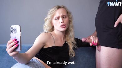 She sucked a lover's dick while talking to her husband on a video call. He cum in her pussy.