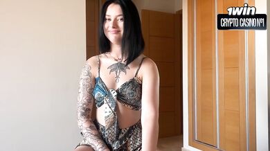 Step-Sibling Secret: Watched Her Porn, She Walked In and We Fucked