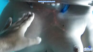 I fuck in the public pool of the hotel in Thailand: French outdoor sex public sex