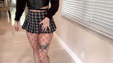 My goth neighbor wanted a throatpie "I never do stuff like this I was just really horny"