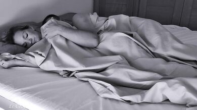 Sticking your dick into wife's pussy early morning is best wake up ever - LOUD MOANING AND CUMSHOT