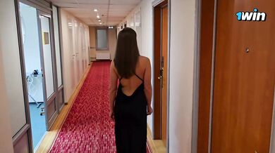Married Beauty got the wrong room at the hotel! And she accidentally cheated on her husband!
