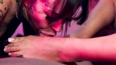 Tyra Ride & Ava Hell give double footjob and blowjob with cumplay