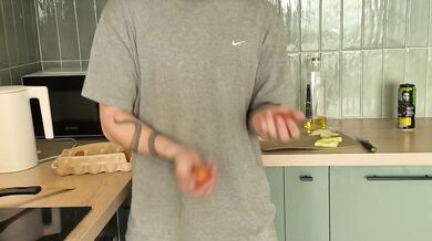 Breakfast turned into sex with squirt and cum on her ass | Amateur From Loving Couple