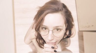 Giving a blowjob to a friend Rhea Gingertail