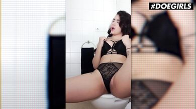 DoeGirls - Kitty Love Hot Venezuelan Teen Rubs Her Wet Pussy In The Bathroom