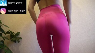 Tight ass in sexy leggings