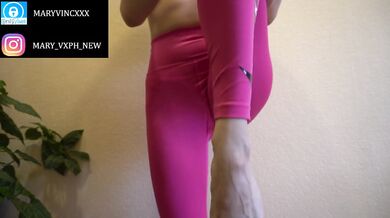 Tight ass in sexy leggings