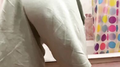 Sexy girl takes a shower
