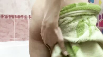 Sexy girl takes a shower