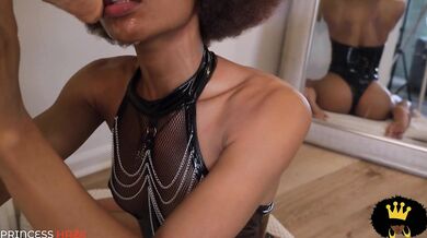 PrincessHaze Celebrates the Start of Summer With a Blow job- Cum In Mouth