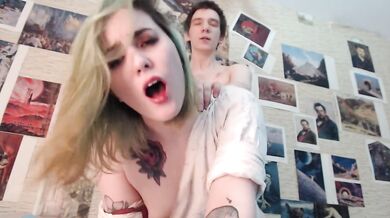 Fucked me so hard that I bit my lip and dropped the cam (facing the cam)