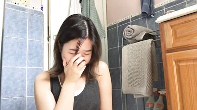 Asian Girl Wets Her Shorts