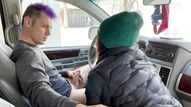 Real Couple Makes Love- Creampie in the Drivers Seat