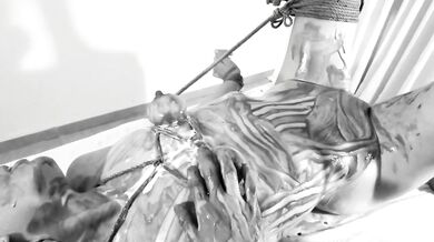 Kinktober day 8: FOOD & TEMPRATURE KINKS - Dripping ice creams all over her tied up sexy body
