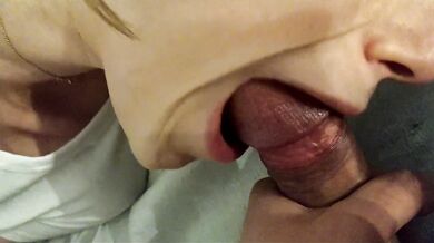 Amateur Face Fuck and Cumshot in Mouth