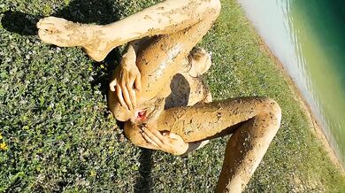 MUD Therapy at \Volcanic lake # MUD like a new Fetish