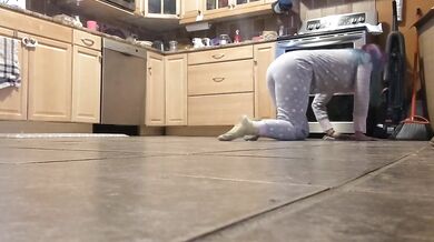 She cleans the floor and her clothes disappear! Jerk off and cum before she's done
