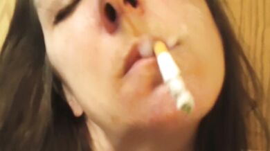 Marie Madison Masturbates and Smokes instead of cleaning kitchen